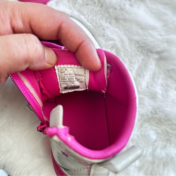 Disney Minnie, girl’s boots size 10 in excellent condition - Picture 6 of 9